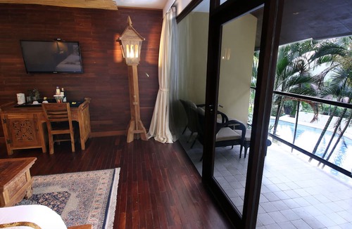 Kedewatan Resort | Kupu Kupu Barong Villas & Tree Spa