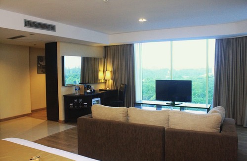 Jatinegara Hotel | Best Western Premier The Hive
