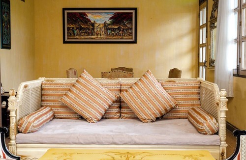 Salatiga Hotel | Kayu Arum Resort