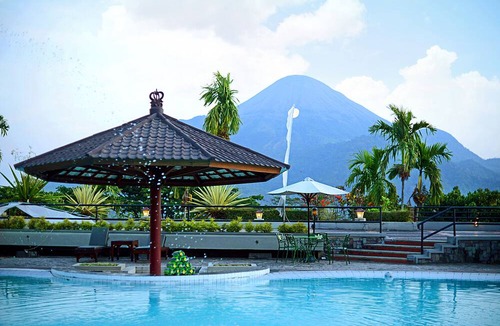 Trawas Hotel | Grand Whiz Hotel Trawas