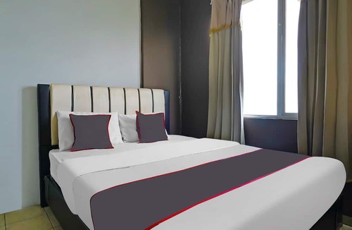 Cimahi Hotel | Collection O 1453 The Edge Apartment Cimahi By Kamarku