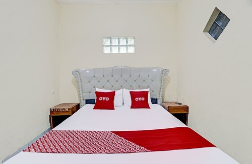 Sumedang Hotel | OYO Life 91480 Putridapisa Syariah