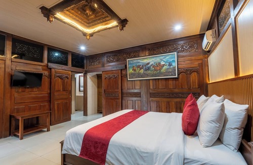 Legian Hotel | Suriwathi Hotel and Villas Legian