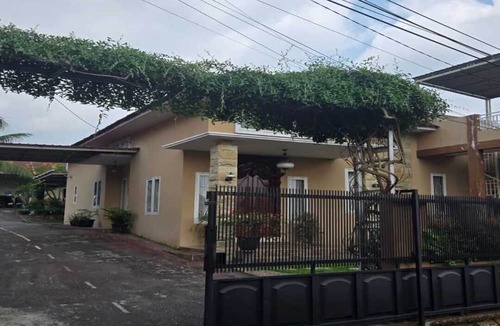 Pekanbaru House | Cozzy Penginapan Rumahkoe