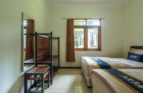 Cisarua House | Villa Tjokro 3 By ARBA