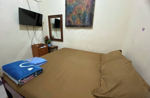 Surabaya Hotel | Hotel O near City of Tomorrow Mall formerly Vandhela Homestay