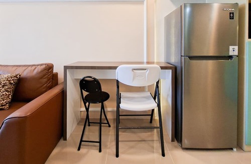 Ciputat Apartment | Homey Beige Tinted 1Br At Apartment Anwa Residence