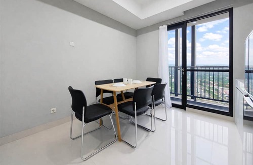 Serpong Apartment | Fully Furnished And Homey 3Br Apartment The Ayoma