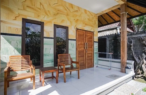 Suraberata House | Mejan Beach Home Stay