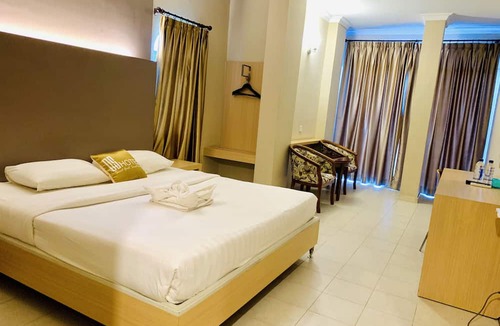 Lubuk Baja Hotel | Sky View Hotel