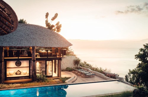 Uluwatu Hotel | Suarga Padang Padang
