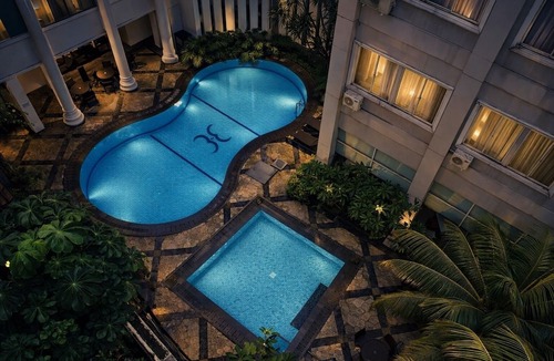 Bogor Tengah Hotel | The Mirah Hotel Bogor