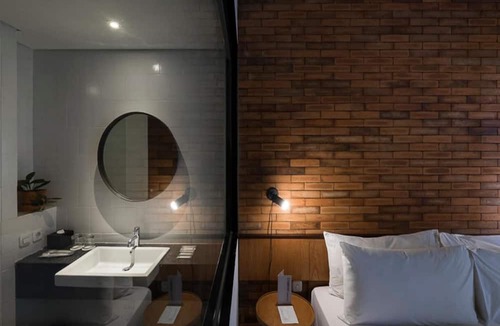 Cilandak Hotel | Park 5