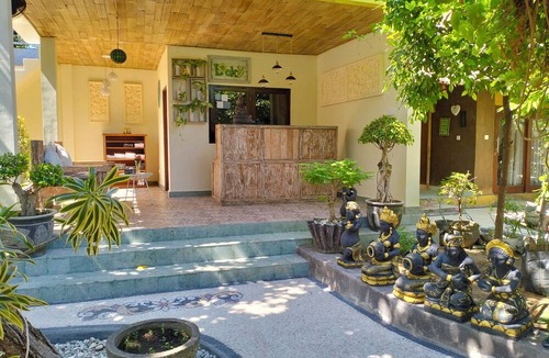 Amed Hotel | Amed Harmony Cafe and Bungalows