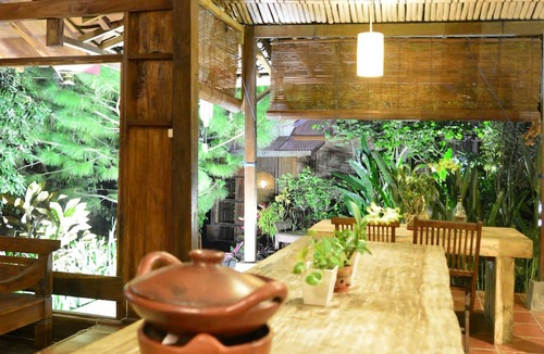 Candi Binangun Hotel | The Riverside Javanese Cottages
