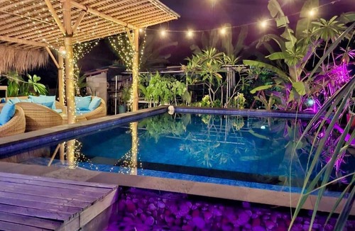Mushroom Bay Villa | Island Garden Huts & Yoga Shala