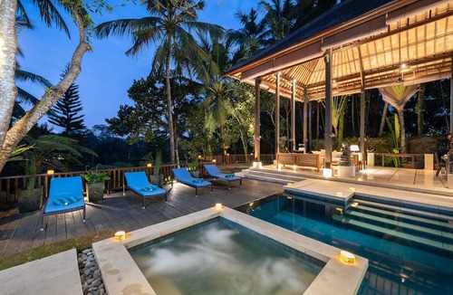 Kelusa Villa | Villa Vajra