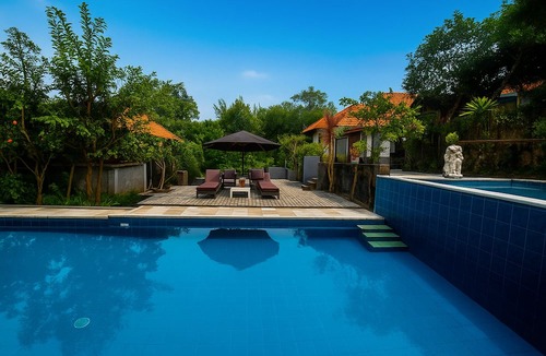 Petak Hotel | Puri Saron Hotel Madangan