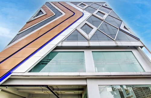 Semarang Utara House | Luxury Deluxe DBL Retreat W/ Free WiFi and Parking