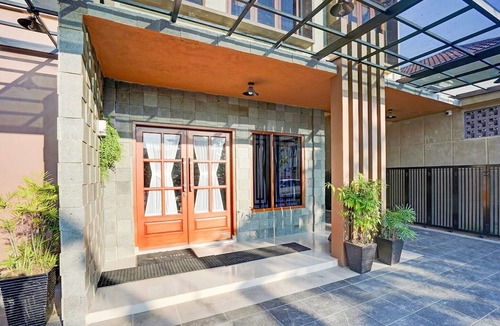 Padang House | Luxury Deluxe DBL Retreat W/ Free WiFi and Parking