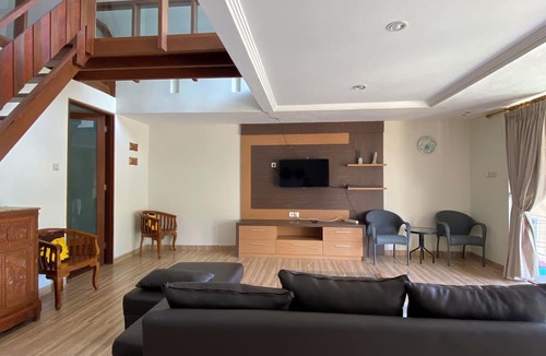 Candikuning Villa | Bedugul Lake View Inn