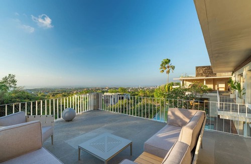 Bukit House | Uluviu Villa: 6BR Estate with Vantage Views, Pool, Sauna, Jacuzzi, Chef & Butler