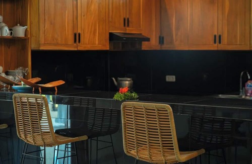 Kaliasem House | Villa Bagus – Peaceful Stay with Pool & Hill Views