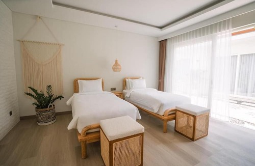 Kerambitan Villa | Nyuh Lengkong Beachfront Villa