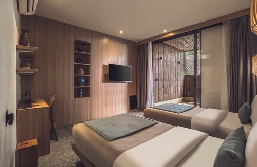 Batu Bolong Resort | Modern 1BR Suite Retreat Walk to Canggu Beach