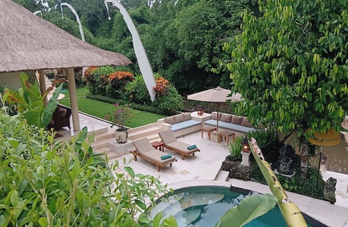 Kediri Villa | Kembali On The River by Balipras