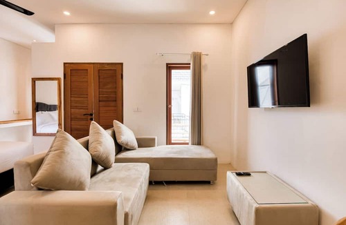 Bukit Villa | Lala Panzi Villa