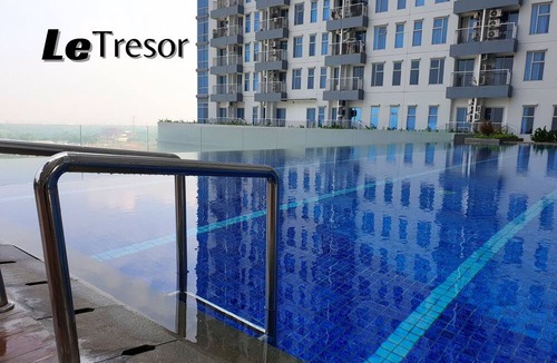 Surabaya Apartment | Le Tresor Benson Apartment at Surabaya Pakuwon Mall Free Wifi WaterHeater Balcon