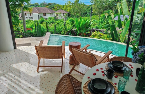 Jimbaran Bay Villa | Uluwatu 3 Bedroom Villa #2 Private Pool, Equipped Kitchen, Ocean View
