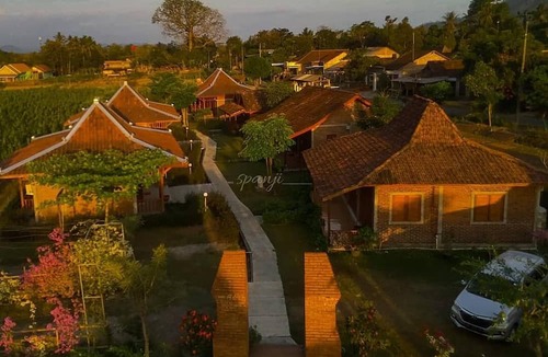 Borobudur Cabin | Balkondes Tuksongo