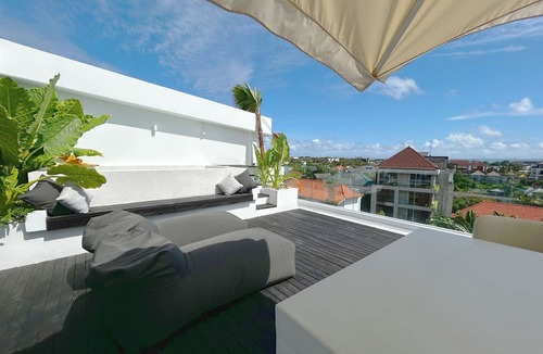 Berawa Apartment | A.K.A The Cruise Canggu