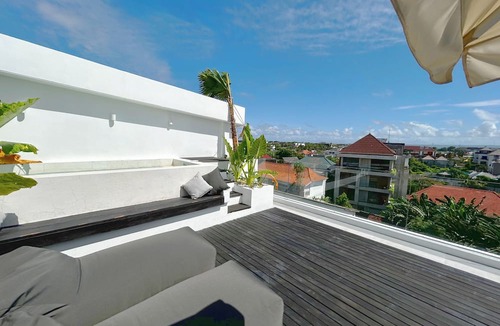 Berawa Apartment | A.K.A The Cruise Canggu