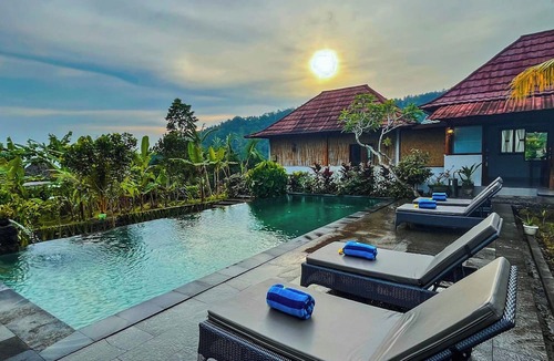Sidemen Villa | Villa Pastiny Santy Sidemen