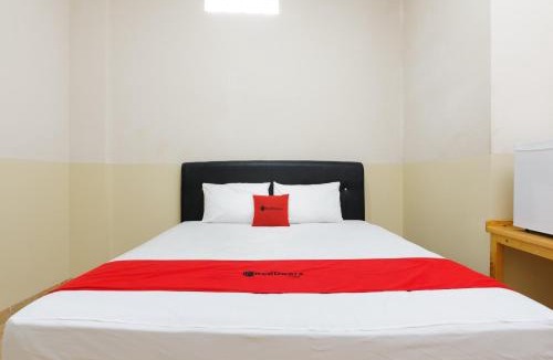 Jakarta Hotel | RedDoorz Syariah @ Jatinegara