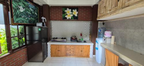 Kedewatan House | Lavista Guesthouse