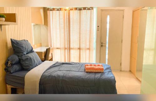 Siwalankerto Apartment | The Square Apartemen Service by Comfy - Netflix & WiFi - Near Kampus Petra