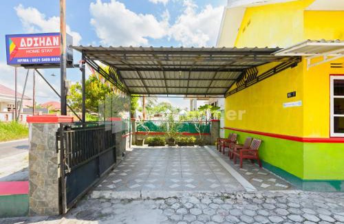 Palangkaraya Hotel | Adihan Homestay Mitra RedDoorz