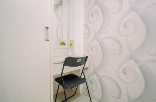 Jatinegara Apartment | Exquisite 2BR Bassura City Apartment near Shopping Mall By Travelio