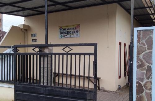 Pakisaji Apartment | Guest House Backpacker Kos