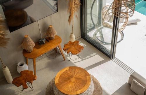 Banjar Semer Villa | Villa Stemar Modern 4BR Villa in Kerobokan