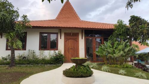 Banjartegehe Villa | Serene Balinese Villa in the Hills near Lovina