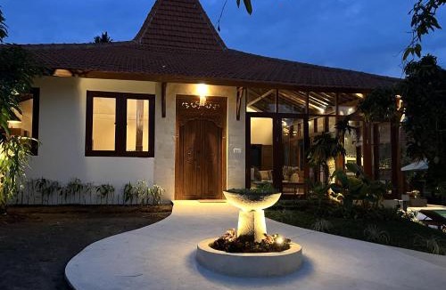 Banjartegehe Villa | Serene Balinese Villa in the Hills near Lovina
