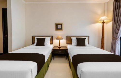 Setiabudi Hotel | Townhouse Oak Casa D'Ladera Bandung
