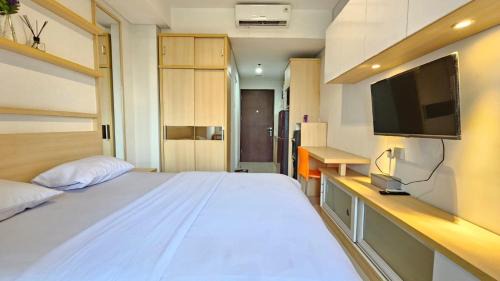 Pinang Apartment | Apartement Springwood By LiviRooms Tangerang