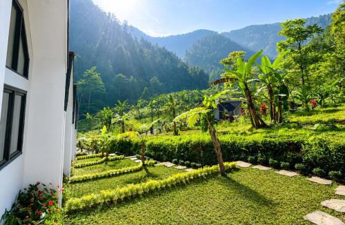 Hargomulyo Cabin | ULYAKABIN Glamping Tawangmangu Private Pool Air Hangat Plus BBQ