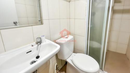 Bekasi Apartment | Modern 2BR Springlake Bekasi with Pool
